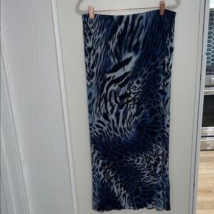 Topshop Navy and Black Patterned Print with pleated Material Skirt | 10